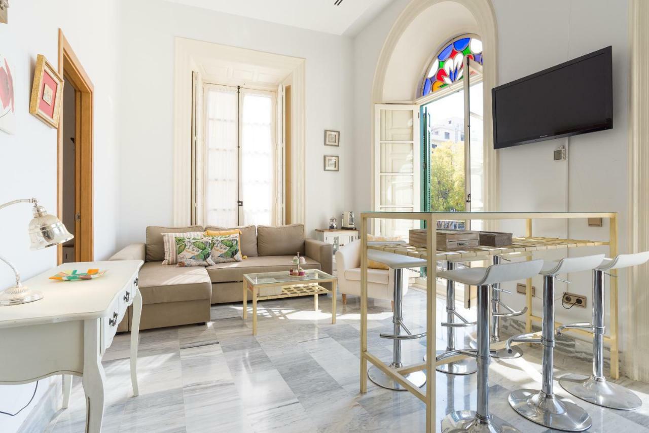 Lu&Cia Picasso Apartment Malaga Bagian luar foto